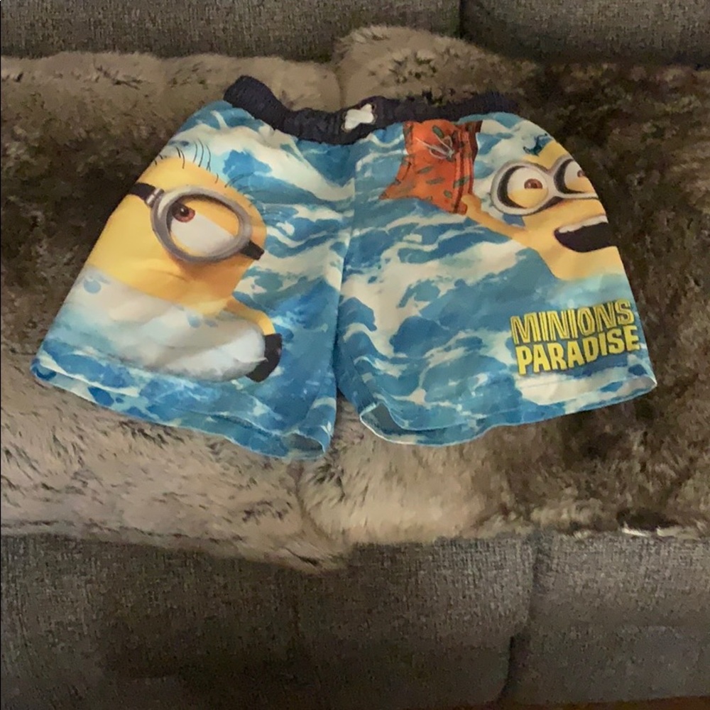 NWOT Boys swimsuit Size4/5.Mesh lining inside